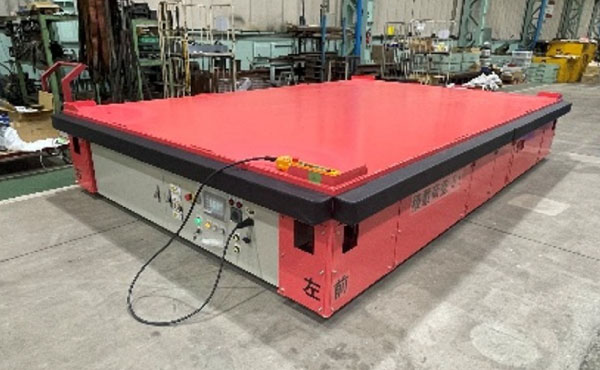 5tXY走行式バッテリー台車